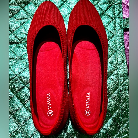 Vivaia GORGEOUS ❤️RED❤️ KNIT FLATS. NIB. SZ 43 (12) - Picture 10 of 10